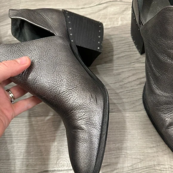 Vince Camuto ankle boots dark silver size 10 - Picture 8 of 9